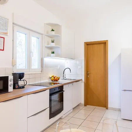 House Edvard * Plano